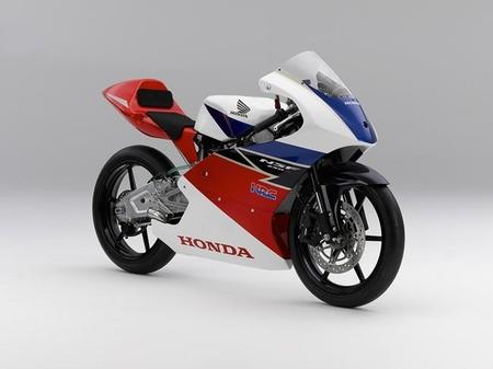 Honda ofrece su Honda NSF250R para el CEV 2015