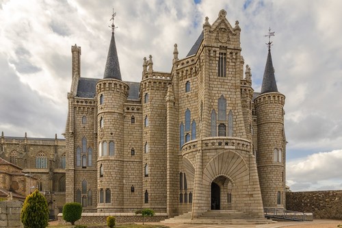 El Palacio episcopal de Gaudí en Astorga