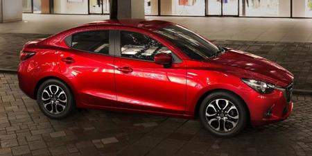 Mazda 2 Sedan, ganando más espacio