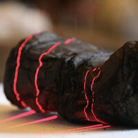 Hace 2.000 años el Vesubio quemó este pergamino, ahora tres científicos han ganado 700.000 dólares tras conseguir descifrarlo