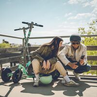 Así es el patinete eléctrico de Fernando Alonso: Pure Electric se ha asociado con Kimoa para renovar la gama Pure Air