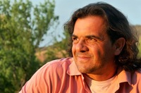 "La familia inteligente sabe tomar decisiones". Entrevista al psicólogo Antonio Ortuño