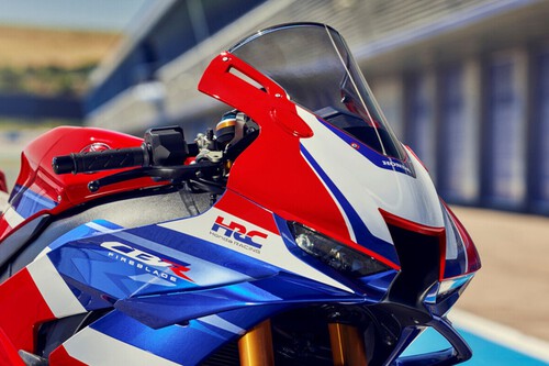 A Honda Fireblade revolucionou o mundo das motos esportivas / Imagem: Honda