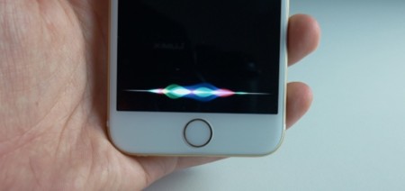 "Oye Siri" no funcionará en tu iPhone 6s si tapas el sensor de proximidad
