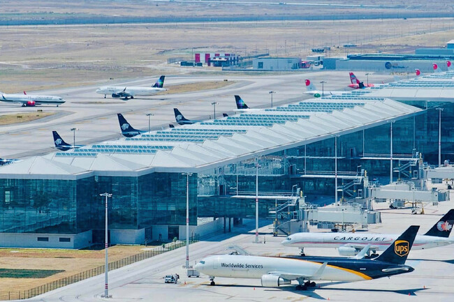Cuatro años después, el AIFA logra algo que parecía lejano: ya está entre los aeropuertos con más viajeros internacionales de México