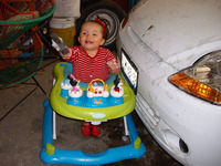 La foto de tu bebé en abril: Mariel, la esponja y el jabón