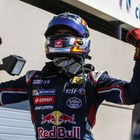 ¡Es oficial! Carlos Sainz ya es piloto de Ferrari y firma por las dos próximas temporadas