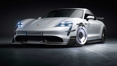 RevoZport incrementa la carga aerodinámica de Porsche Taycan con dos kits que...¿mejoran su apariencia?