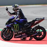 Viñales y Dovizioso piden sanción para Lorenzo mientras Rossi cree que "son cosas que pasan"