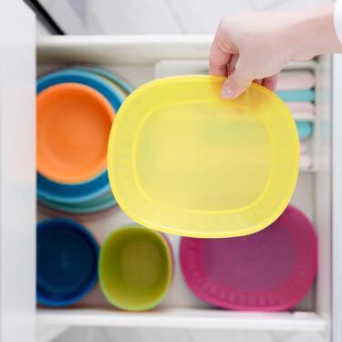 El accesorio que pone fin al desorden en el armario de los tuppers es el más vendido de Amazon y se ajusta al espacio 