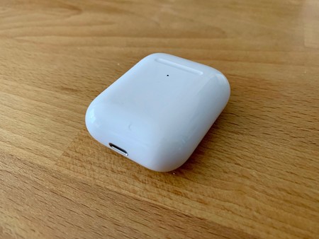 AirPods 2 por 157 euros, iPhone SE reacondicionado por 189,9 euros y iPad por 289 euros: Cazando Gangas