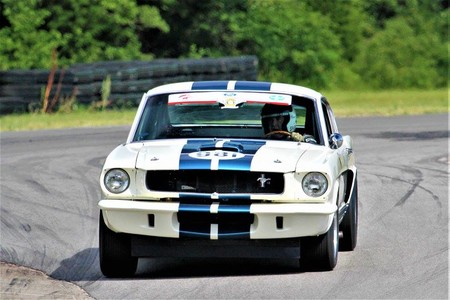 El Shelby GT350R de 1965 vuelve a producción gracias a antiguos empleados de Shelby American