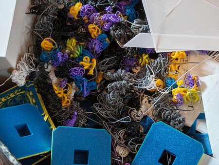 Residuos generados durante la purga | Imagen: Xataka