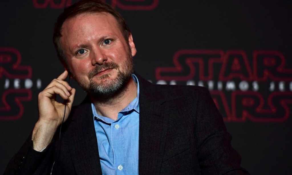 "Se asustó". Kathleen Kennedy asegura que Rian Johnson descartó su trilogía de 'Star Wars' tras el odio recibido por 'Los últimos Jedi'