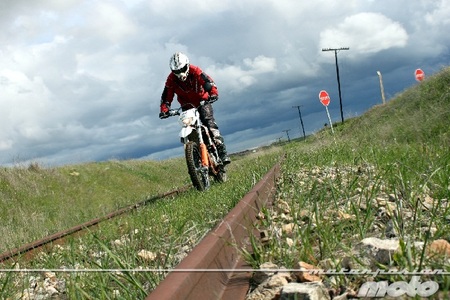Freeride 350 en las vías