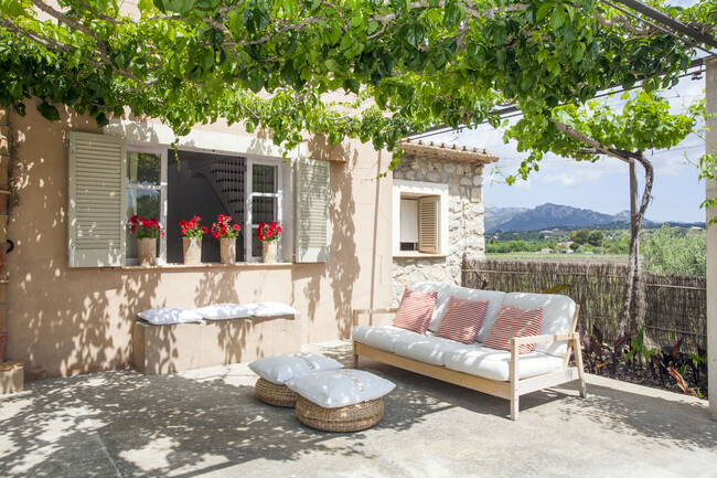 Los patios, terrazas y jardines también son para el invierno