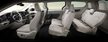 Interior Chrysler Pacifica Limited Cabina