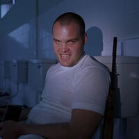 "Lamentablemente estás mal informado": Vincent D'Onofrio desmiente una de las leyendas urbanas más conocidas de La Chaqueta Metálica 