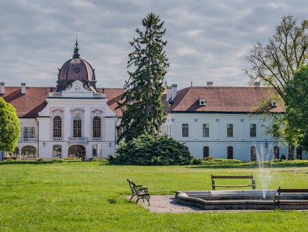 Jardines Del Palacio Real De Godollo