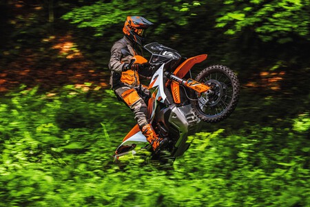 Ktm 890 Adventure R 2023007