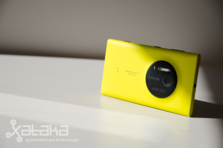 Análisis del Nokia Lumia 1020, el bloqueo regional del Galaxy Note 3 y más... Galaxia Xataka Móvil