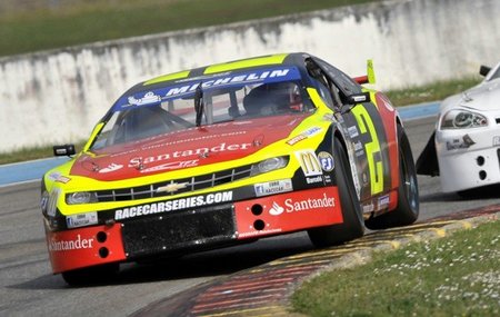 Ander Vilariño comienza ganando. Javi Villa completa el buen trabajo español