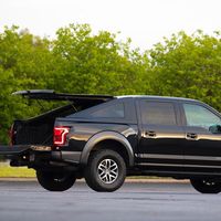 ¿Quieres que tu F-150 se parezca más a un Mustang? Alguien ya te robó la idea