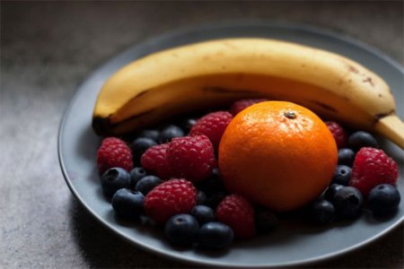 Los riesgos de alimentarnos de frutas y verduras únicamente