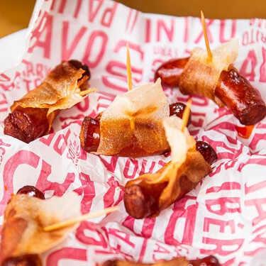 Cómo convertir las patatas a la riojana en un pincho súper fácil para el aperitivo, según el chef José Andrés 