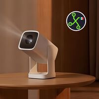 Mini proyector con Android TV integrado y control por voz. Para ver Netflix y el futbol en pantalla gigante 