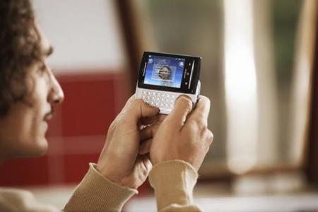 Sony Ericsson presenta Xperia X10 mini y mini pro, el X10 compactado