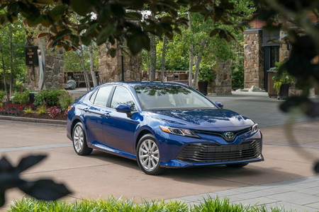 Toyota Camry 2018 12