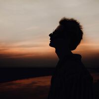 El colaborador autónomo freelance se queda sin cena de Navidad 