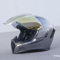 El vaho en el casco de la moto es un gran enemigo motero en invierno. Hay siete trucos muy sencillos para evitarlo 