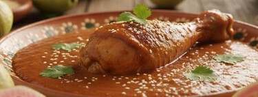 Cómo hacer mole de guayaba de Aguascalientes: una receta sin pan para espesar, ideal para el Día de Muertos 