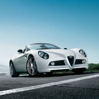 Alfa Romeo planea revivir el 8C como un superdeportivo híbrido que llegará en 2021