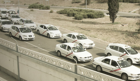 Ya puedes solicitar taxis a través de Uber en Madrid