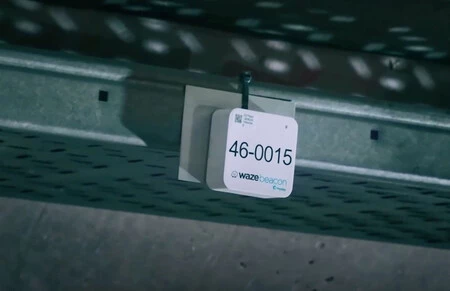 Las balizas Bluetooth de Waze. Imagen de Google