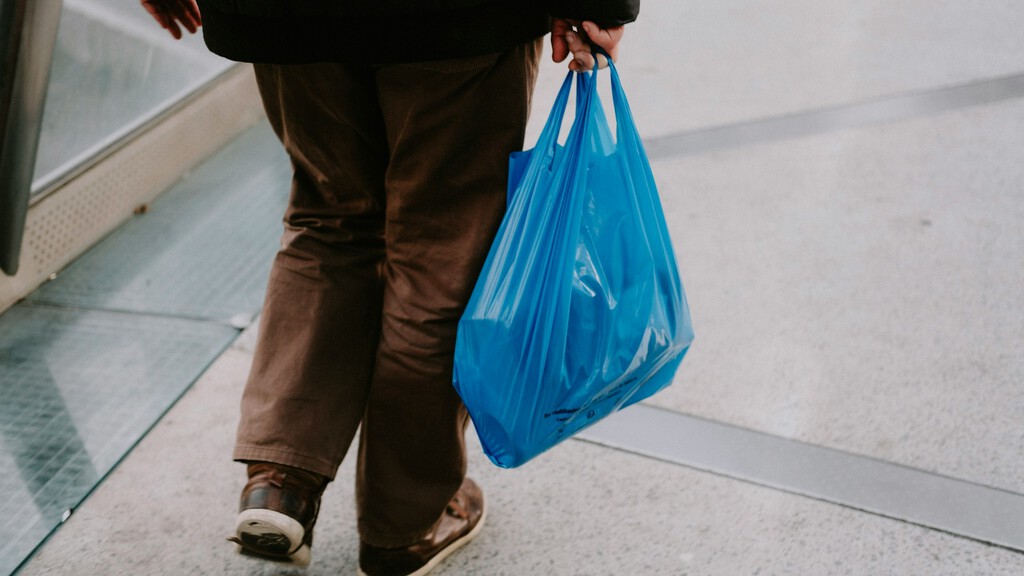 El 20 de julio llega a tiendas Lidl una bolsa de la compra reutilizable por menos de 8 euros con la que decir adiós a la de plástico