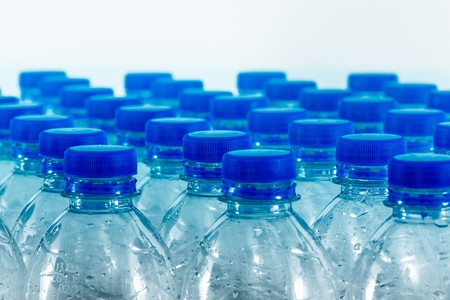 El aeropuerto de San Francisco prohibe las botellas de agua de plástico