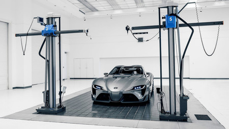 Toyota Supra Salón de Ginebra motor 6 cilindros