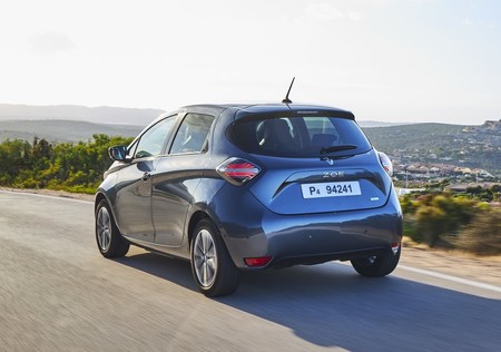 Nissan, Renault y Uber quieren inundar Europa con autos eléctricos