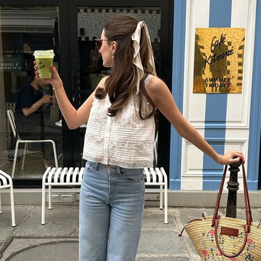 Las bailarinas doradas que las parisinas llevan 24/7: perforadas, sin taconcito y rebajadas en Gioseppo 