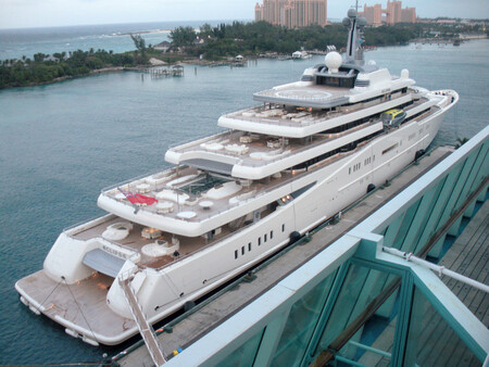 Eclipse Docked In Nassau Jan 12 2011
