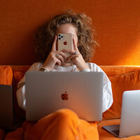 LinkedIn prometía encontrar trabajo de forma fácil. Ahora el 22% de sus anuncios son ghost jobs