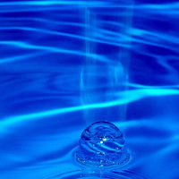 Un nuevo 'combustible de agua' para coches de hidrógeno promete una autonomía de 1.000 km entre cargas