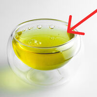 Por qué nunca se mezclan el agua y el aceite: la verdadera respuesta que no explicaron en la escuela