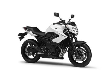 Gama Yamaha XJ6 2013, una ligera renovación estética y seguimos