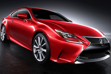 Lexus lanzará el RC Coupe con nueva pintura de cuatro capas 