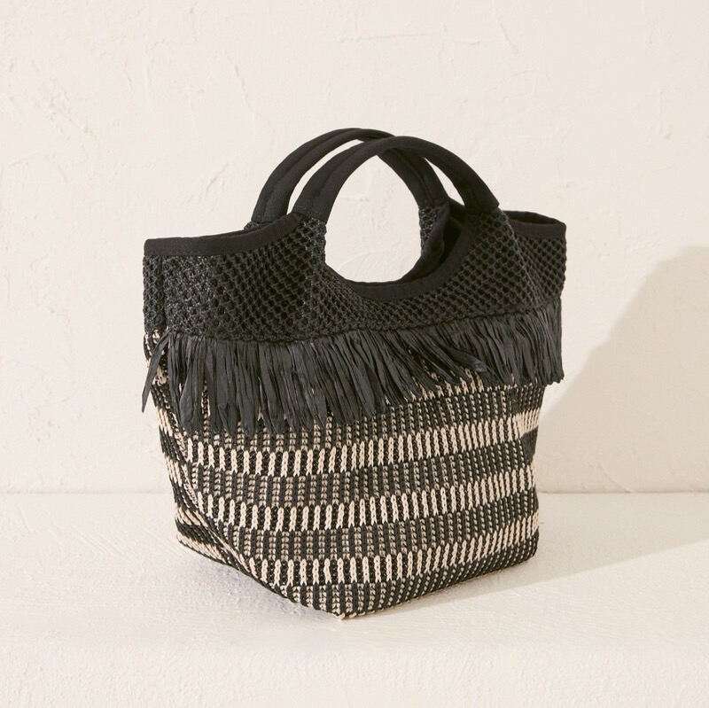 Bolso mediano de rafia 